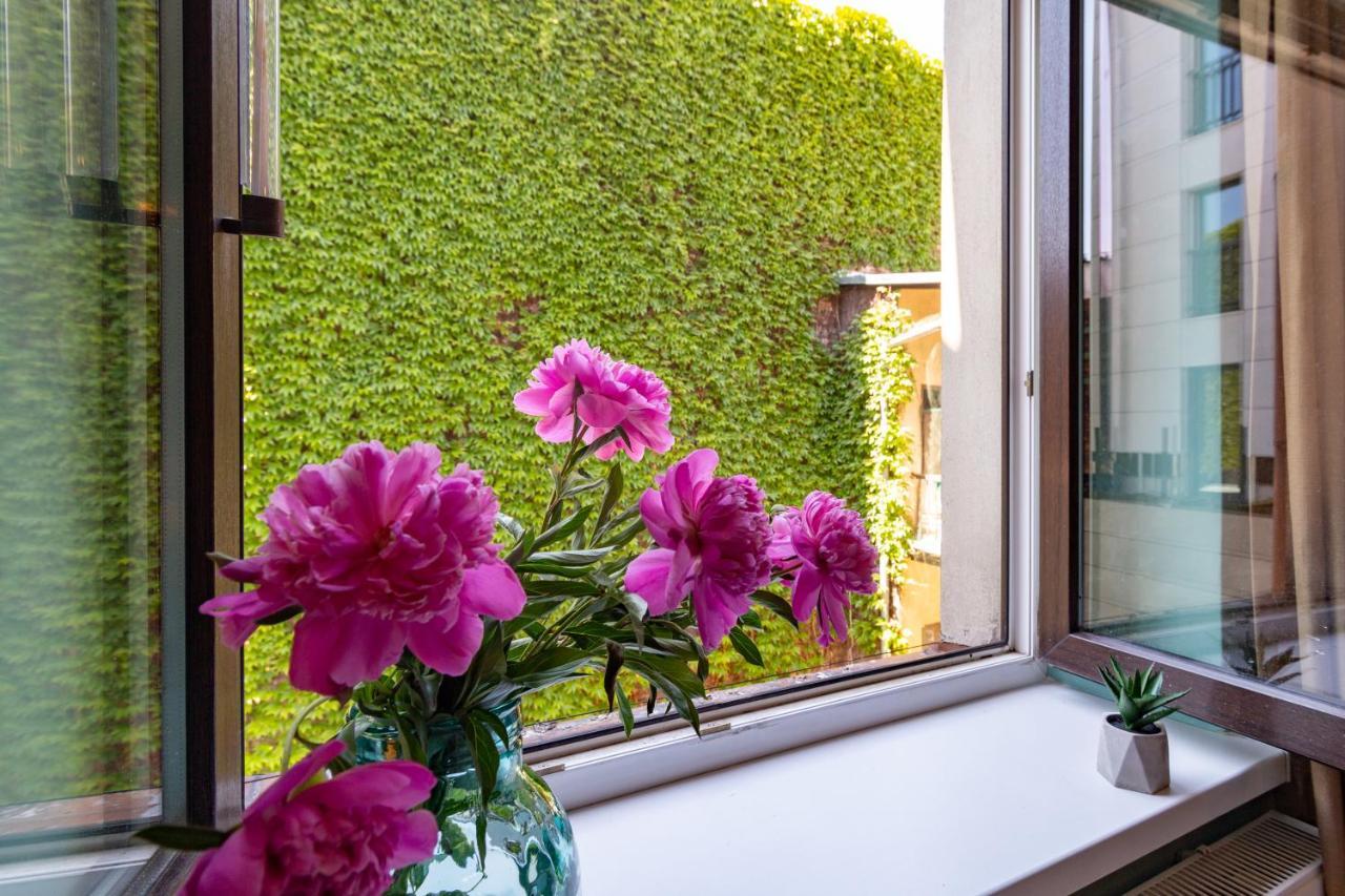 Spacious, Central & Artistic W/Brand New Bathroom! Krakau Exterior foto