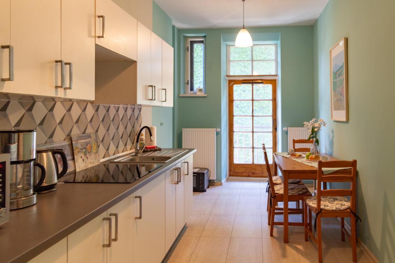 Spacious, Central & Artistic W/Brand New Bathroom! Krakau Exterior foto